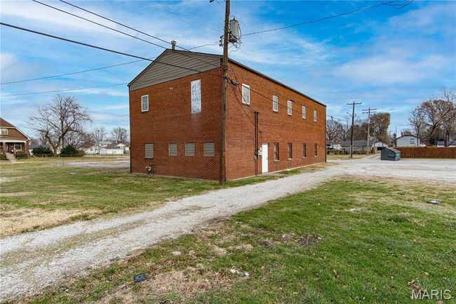 2334 E 25 Th St, House other with 0 bedrooms, 0 bathrooms and null parking in Granite City IL | Image 16