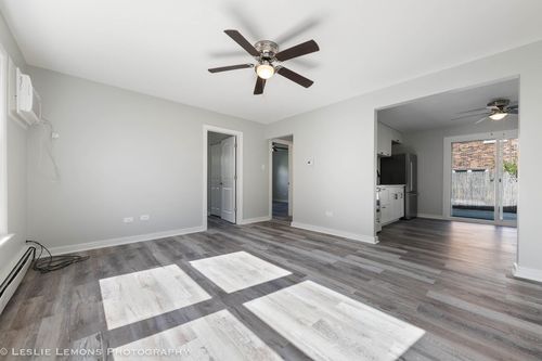 apt-1w-7653 S Roberts Rd, Bridgeview, IL, 60455-1299 | Card Image