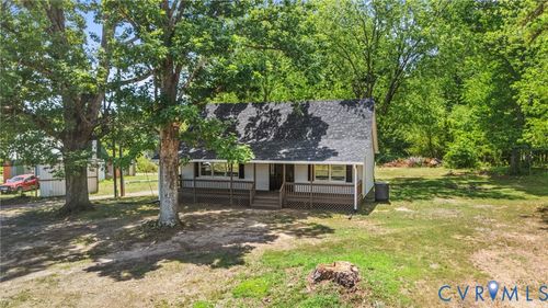 28 Hunters Ln, Dillwyn, VA, 23936-2380 | Card Image