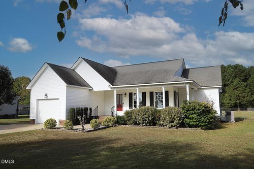 879 Obj Rd, Dunn, NC, 28334-9275 | Card Image