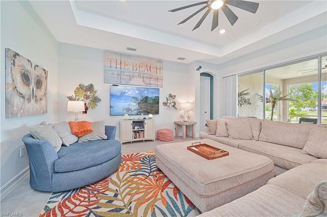 2936 Royal Gardens Ave, House other with 3 bedrooms, 5 bathrooms and 3 parking in FORT MYERS FL | Image 6