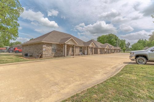 1012 N Main St, Jonesboro, AR, 72401-1729 | Card Image