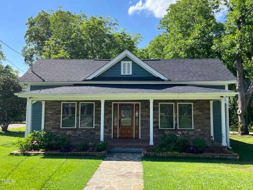 223 E Nash St, Spring Hope, NC, 27882-8193 | Card Image