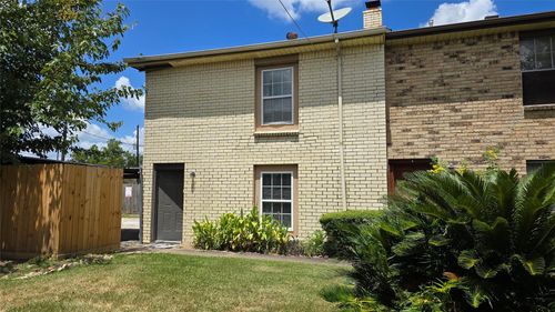 5-1403 Blalock Rd, Houston, TX, 77055-4445 | Card Image
