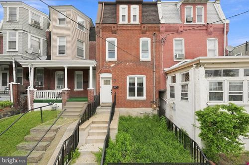 1103 W 6th St, WILMINGTON, DE, 19805-3211 | Card Image