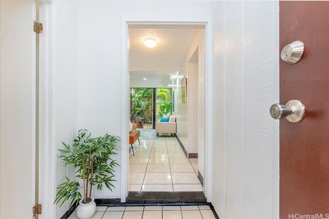 Foyer Area | Image 18