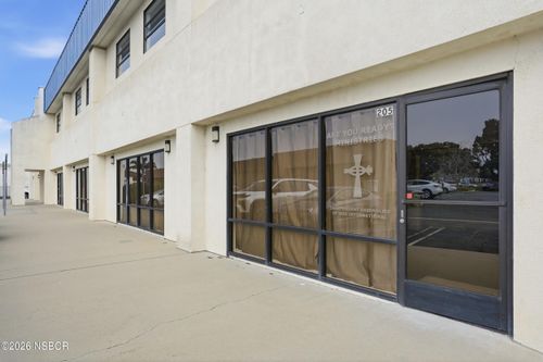 205 W Central Ave, Lompoc, CA, 93436-2813 | Card Image