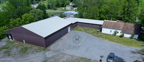22 W Main St, Mayfield, NY, 12117-3981 | Card Image
