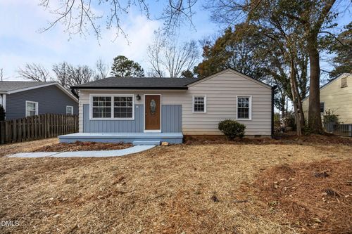 915 Turrentine St, Burlington, NC, 27215-6545 | Card Image