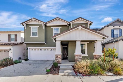 2520 Pasture St, Gilroy, CA, 95020-7360 | Card Image