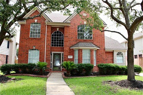 9619 Therrell Dr, Houston, TX, 77064-7453 | Card Image