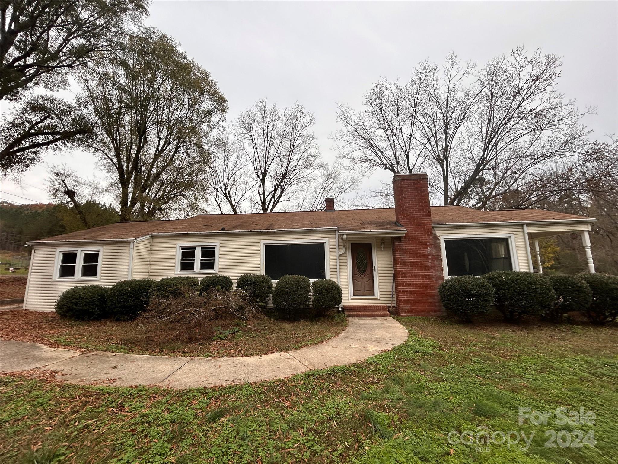 Valley Dr, Albemarle, NC 28001
