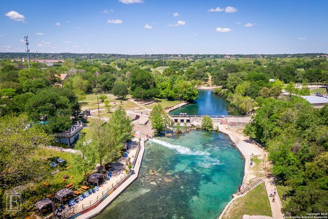 150 W Faust St, House other with 2 bedrooms, 3 bathrooms and null parking in New Braunfels TX | Image 53
