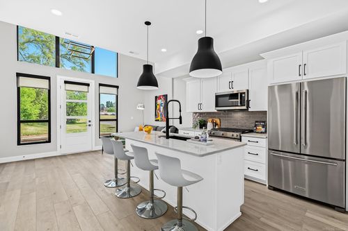 434 W Tienken Rd, Rochester Hills, MI, 48306-4409 | Card Image