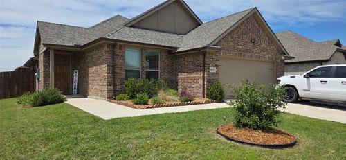 3017 Cliffview Dr, Sanger, TX, 76266-1557 | Card Image
