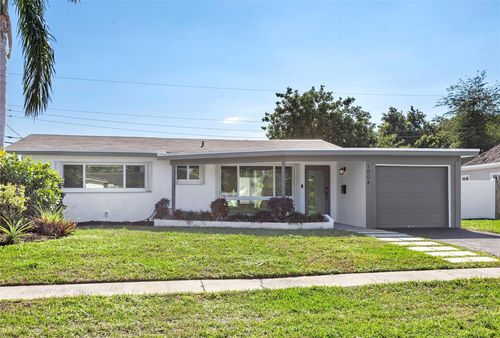 1004 Se 14th St, Deerfield Beach, FL, 33441-7213 | Card Image