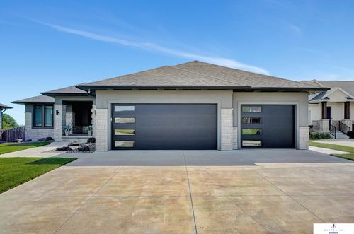 8120 97th Street, Lincoln, NE, 68526 | Card Image