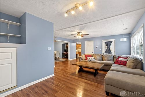 1237 Hemlock Dr, Fairborn, OH, 45324-3641 | Card Image