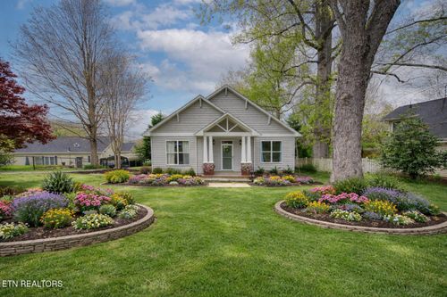 141 Northwestern Ave, Oak Ridge, TN, 37830-7445 | Card Image