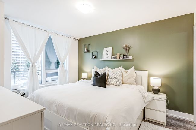 305 - 1215 Bayly St, Condo with 2 bedrooms, 1 bathrooms and null parking in Pickering ON | Image 22