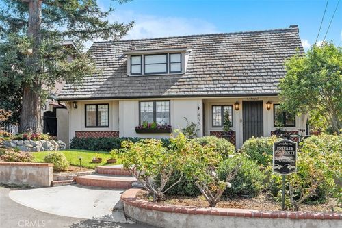 455 Brooks St, Laguna Beach, CA, 92651-2926 | Card Image