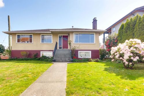 3712 Fir Street, Burnaby, BC, V5G2A5 | Card Image