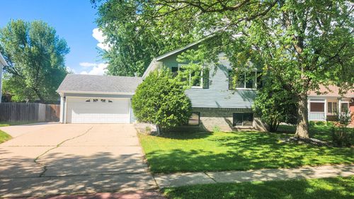 1919 27th Avenue S, Fargo, ND, 58103 | Card Image