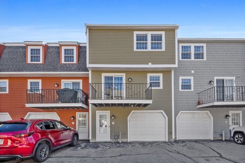 95-95 Prescott Dr, Chelmsford, MA, 01863 | Card Image