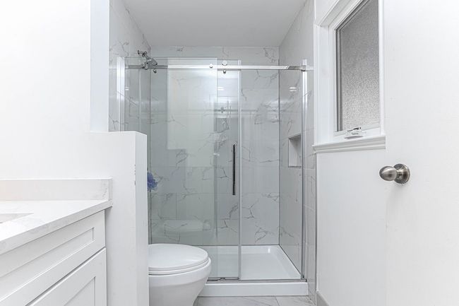 1257 Nestor St, House other with 6 bedrooms, 4 bathrooms and 2 parking in Coquitlam BC | Image 19