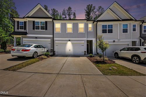 6805 Doddridge Ln, Cary, NC, 27519-4533 | Card Image