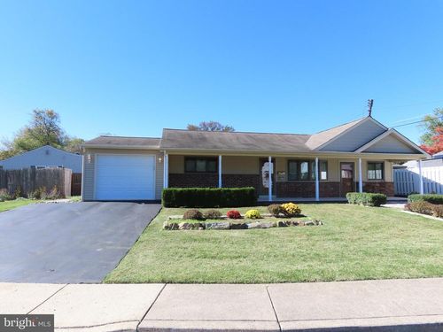 331 Doone Pl, FAIRLESS HILLS, PA, 19030-2224 | Card Image