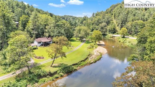 275 River Ln, West Jefferson, NC, 28694-8219 | Card Image