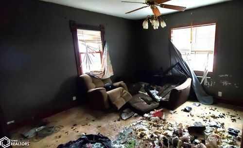 131 E Main St, Birmingham, IA, 52535-7703 | Card Image