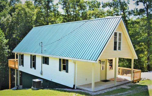 77 Dawn Dr, Wellington, KY, 40387-8644 | Card Image