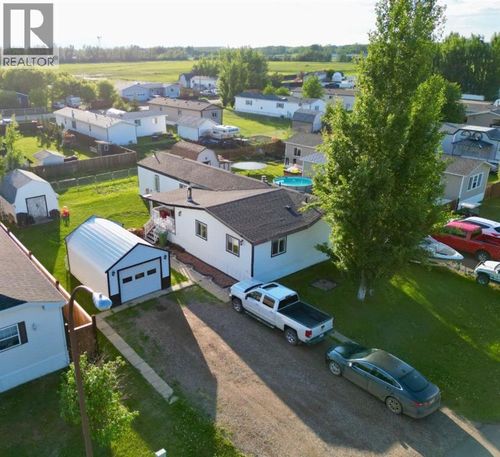 10510 102 Street, La Crete, AB, T0H2H0 | Card Image