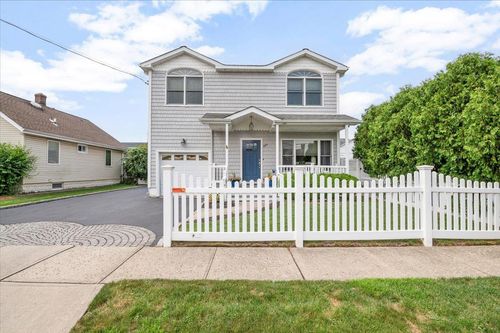 189 N Windhorst Ave, Bethpage, NY, 11714-4414 | Card Image