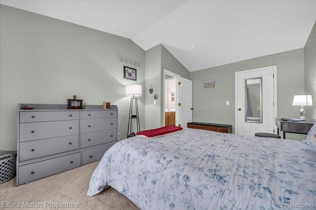 Large walk-in closet in the primary bedroom | Image 30