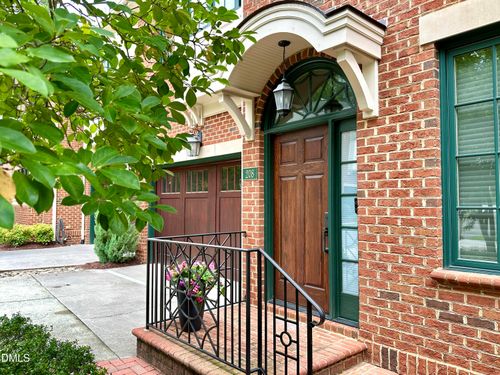 208 Old Franklin Grove Dr, Chapel Hill, NC, 27514-5897 | Card Image
