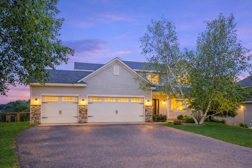 19925 English Ct, Farmington, MN, 55024-8428 | Card Image
