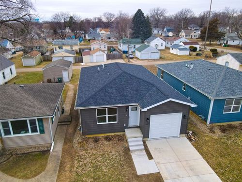 610 Wallgate Ave, Waterloo, IA, 50701-5840 | Card Image