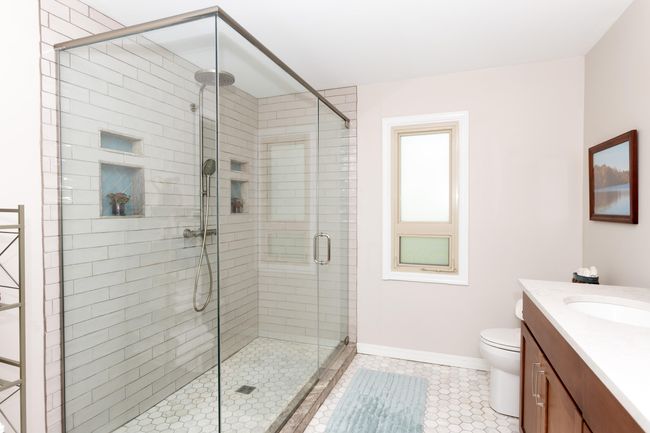 47233 County Road 380, House other with 5 bedrooms, 3 bathrooms and null parking in Grand Junction MI | Image 12