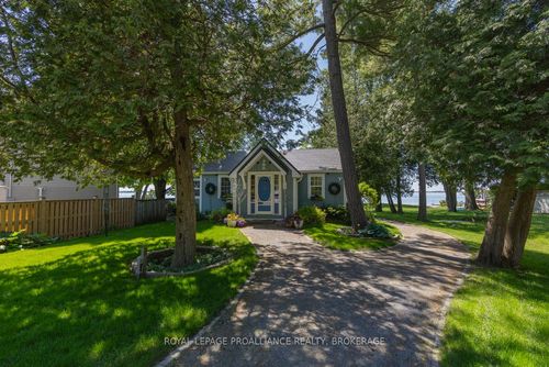 138 Nicholson Point Rd, Bath, ON, K0H1G0 | Card Image