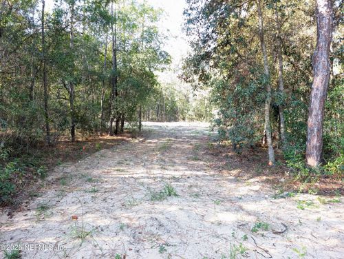 109 Pine Dr, Interlachen, FL, 32148-5745 | Card Image