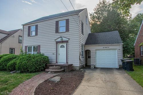 888 Trumbull Ave Se, Warren, OH, 44484-4572 | Card Image