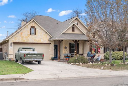 525 Pecan Farms, New Braunfels, TX, 78130-3598 | Card Image