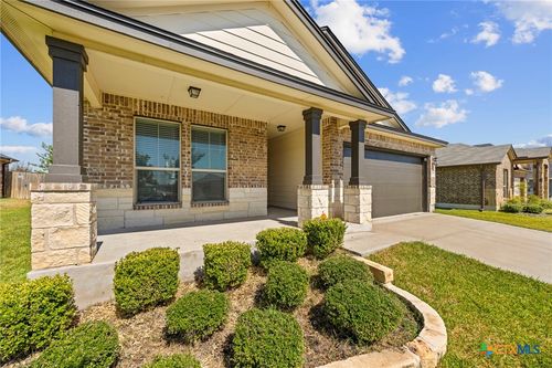 8402 Pleasant Trail Dr, Temple, TX, 76502-2171 | Card Image