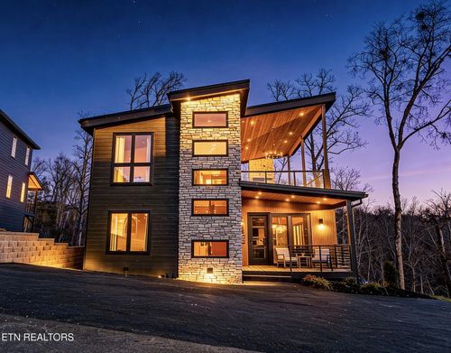 1150 Reedmont Way Way, Sevierville, TN, 37876 | Card Image