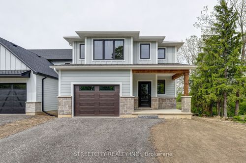 8068 Union Rd, Fingal, ON, N0L1K0 | Card Image