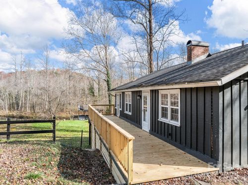 1420 W Lakeshore Dr, LANDRUM, SC, 29356-9658 | Card Image