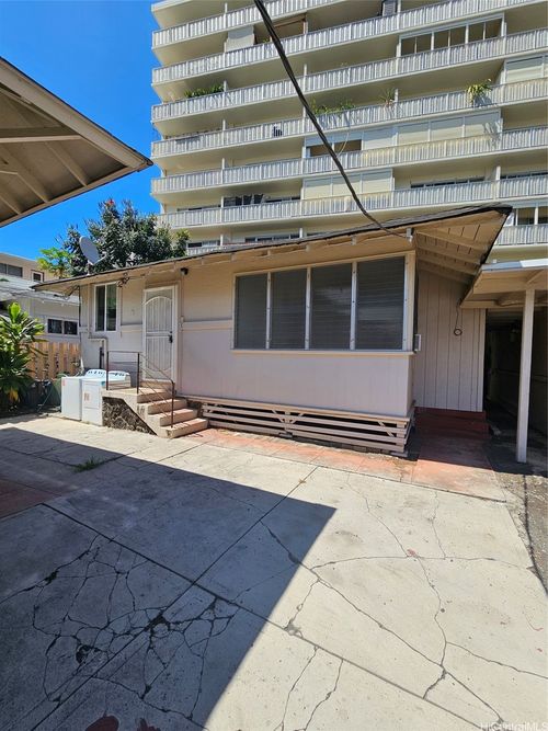 c-1348 Wilder Ave, Honolulu, HI, 96822-4262 | Card Image